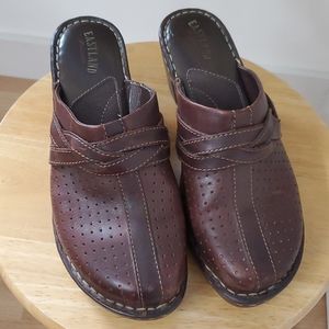 Eastland Women's Brown Clogs Size 9